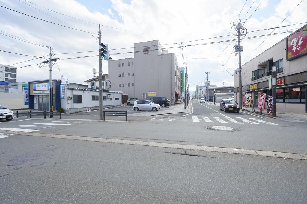 Select Inn Yonezawa Bagian luar foto